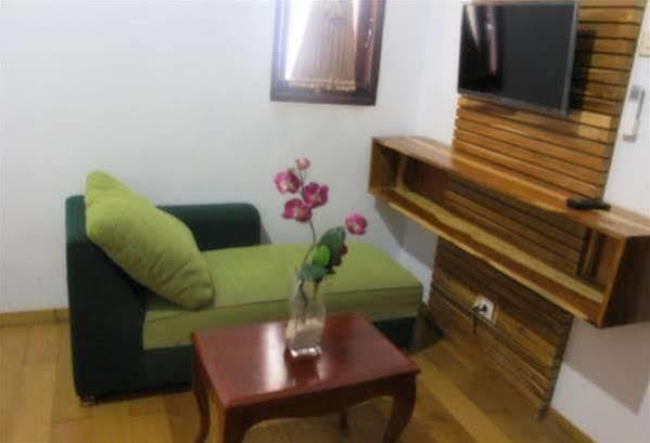 Puri Minggiran Guesthouse Yogya Yogyakarta Luaran gambar